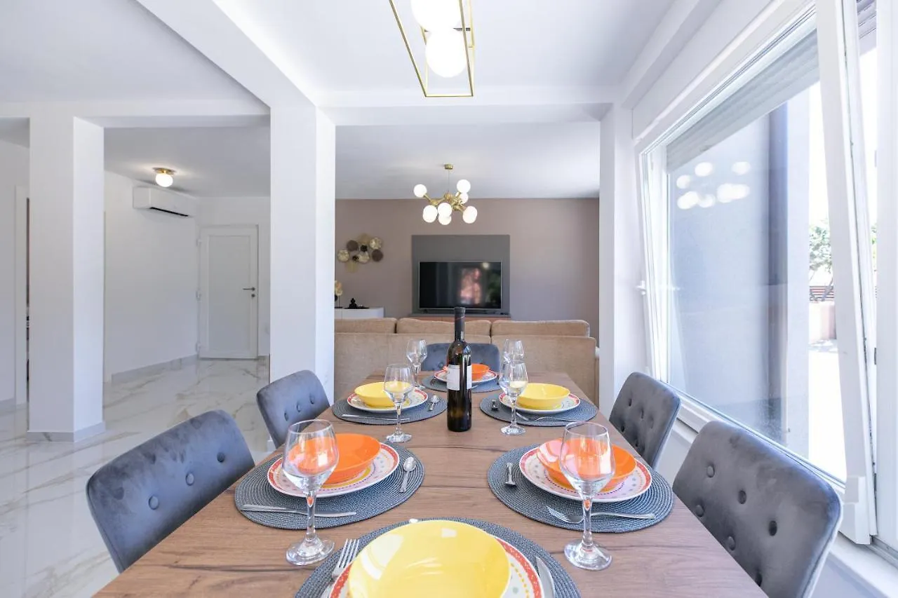 Apartment Apartman Suzi Pula Croatia